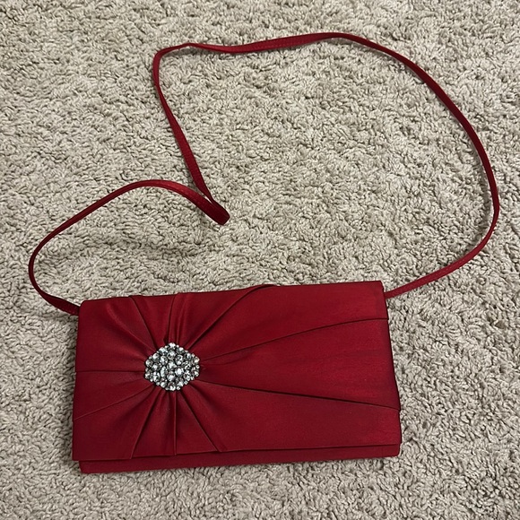 Nina Red Sparkle Brooch Evening Bag - Picture 1 of 12
